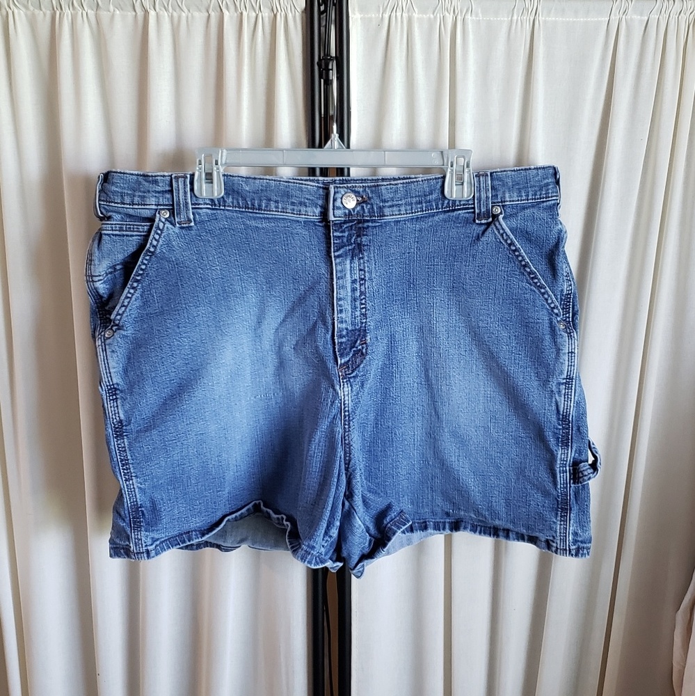 Riveted by Lee size 22W blue jean shorts w/ pocket